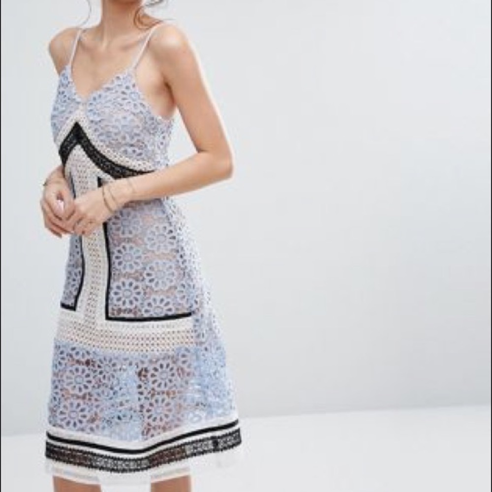 Endless Rose Contrast Lace Dress NWT Small